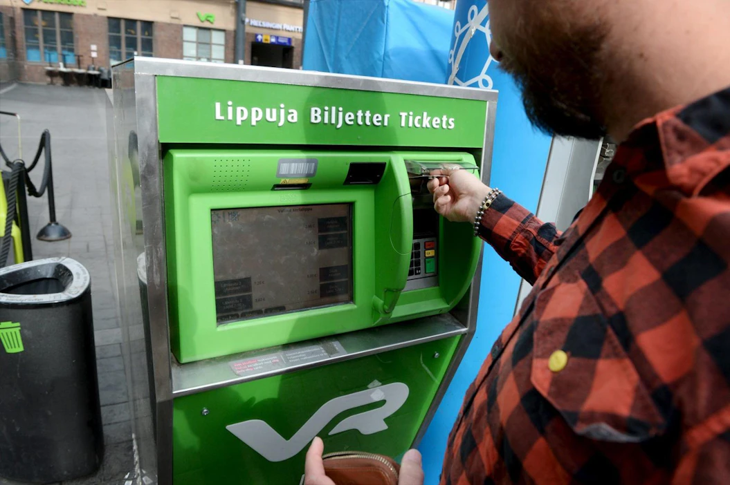 Lentojen ohella myös VR:n junat ovat täyttyneet pääsiäisen tienoilla lomailijoista. Nyt tilanne on toinen.