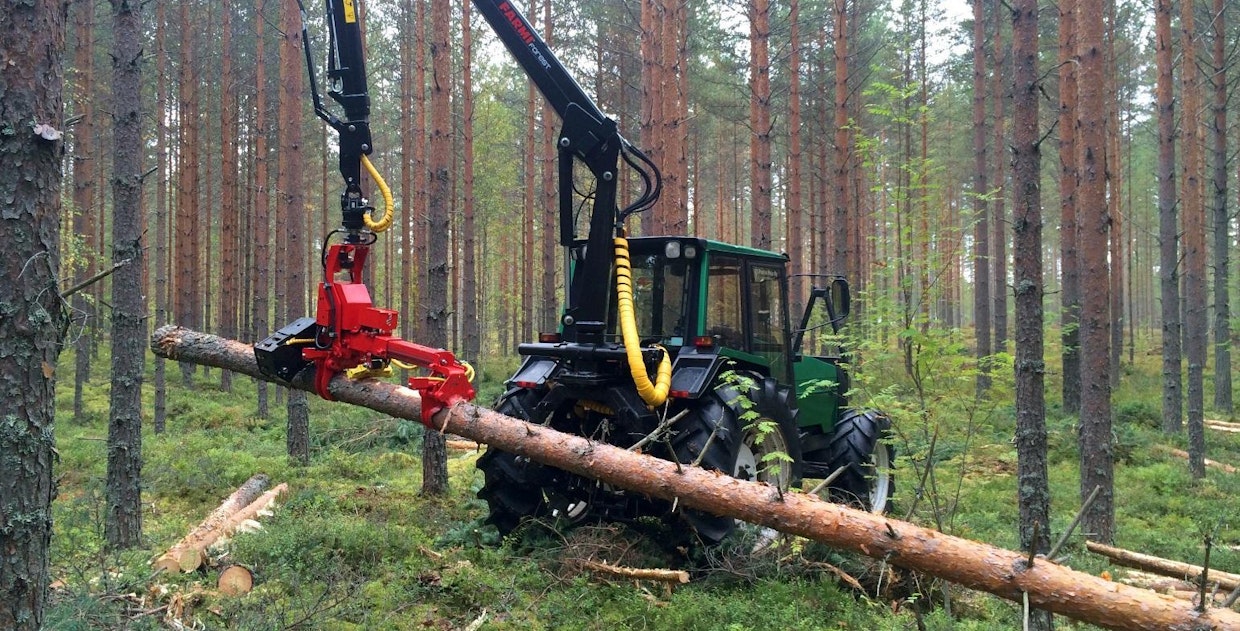 Naarva-sykeharvesteriin saatava bluetooth-mittalaite on ensiesittelyssä KoneAgriassa.