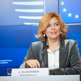 Saksan ministeri Julia Klöckner toivoi komission muistavan strategiavalmistelussaan metsien monipuoliset mahdollisuudet.