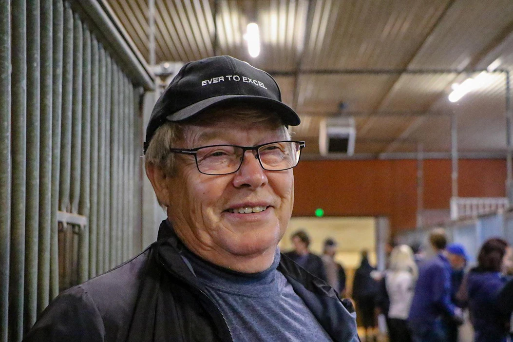 Laukaalainen Timo Haapajärvi on kasvattanut vuosikymmenten aikana satoja varsoja. Hänen menestyneimpiä kasvattejaan ovat Einarsin sekä Beatasine.