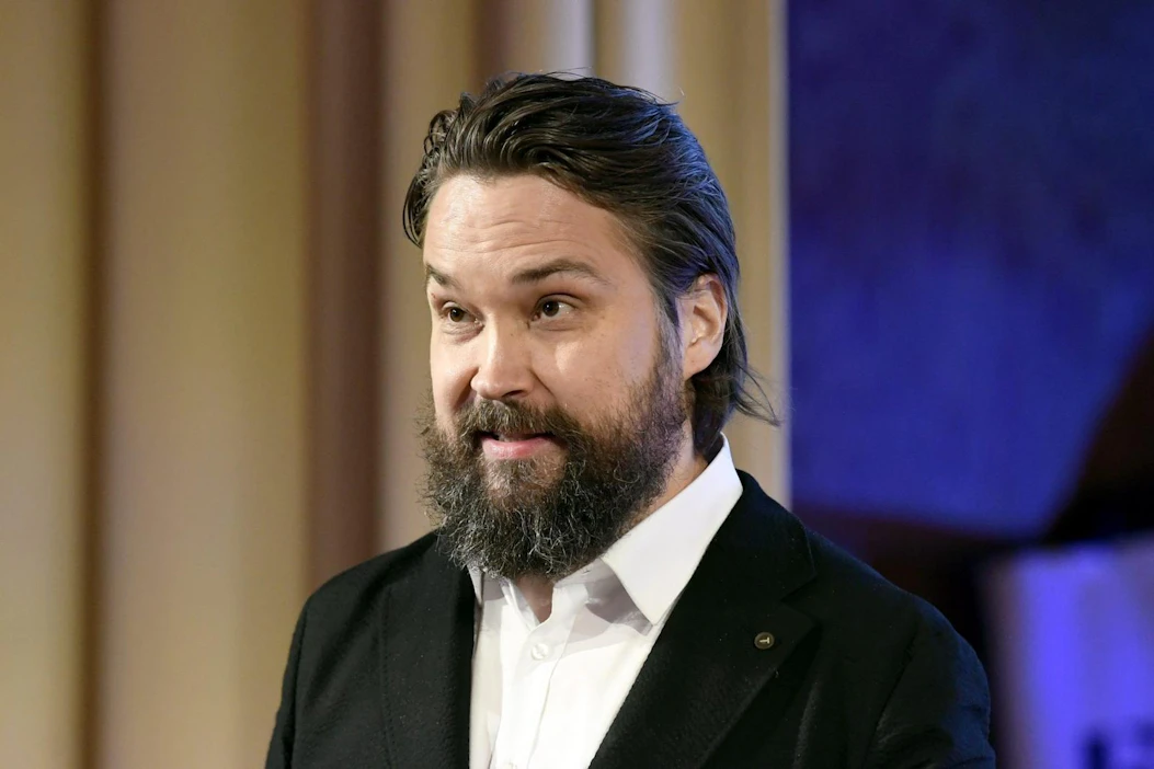 Jukka Viikilä voitti Finlandian myös vuonna 2016, tuolloin esikoisromaanillaan Akvarelleja Engelin kaupungista. LEHTIKUVA / Jussi Nukari
