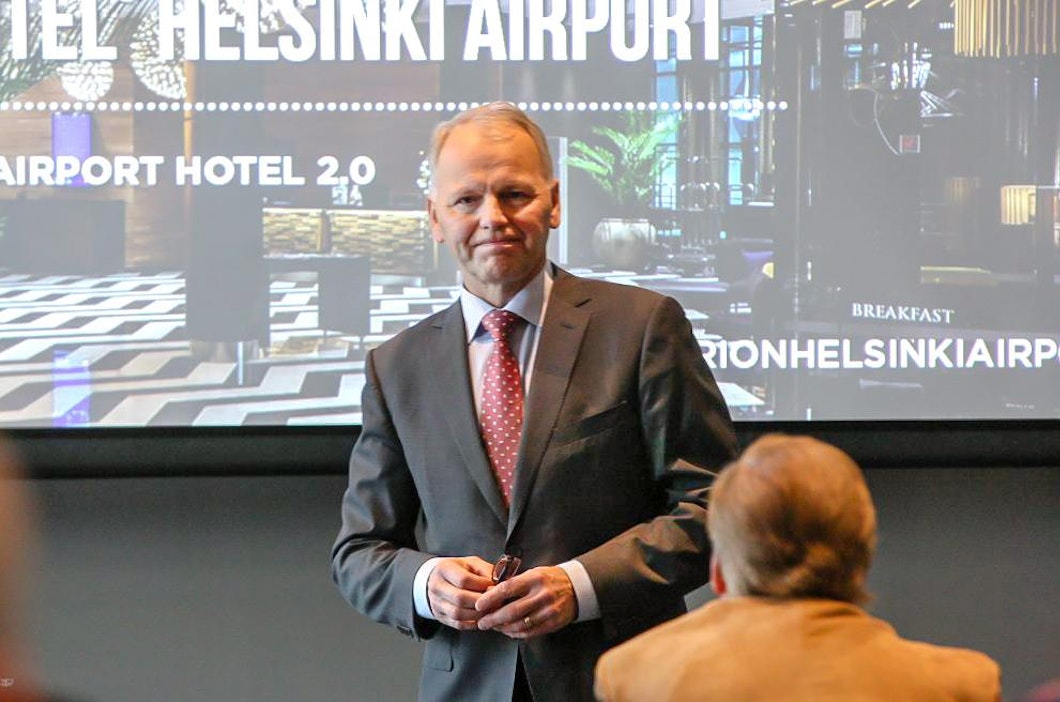 Maatalousministeri Jari Leppä kaipasi hevosalalta rohkeita ajatuksia.