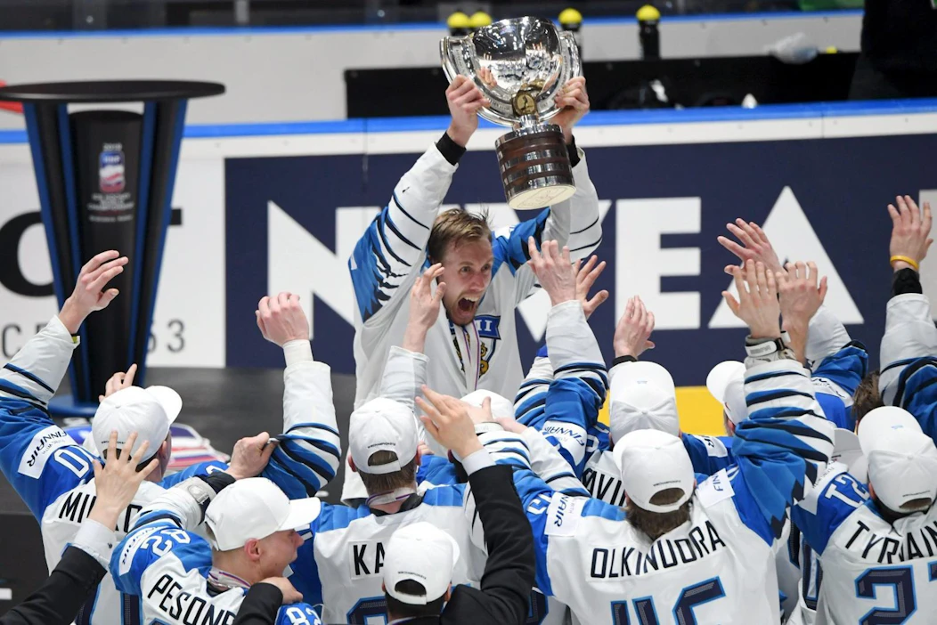 Suomi voitti Kanadan kaksi vuotta sitten jääkiekon MM-finaalissa Slovakian Bratislavassa. LEHTIKUVA / Jussi Nukari