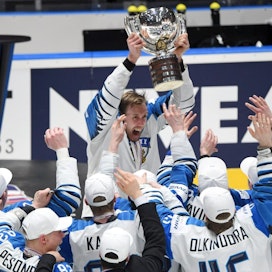 Suomi voitti Kanadan kaksi vuotta sitten jääkiekon MM-finaalissa Slovakian Bratislavassa. LEHTIKUVA / Jussi Nukari