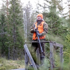 Niilo Häkkinen osallistui viime syksynä Helsingin metsäylioppilaiden hirvijahtiin Hyytiälän metsäasemalla.