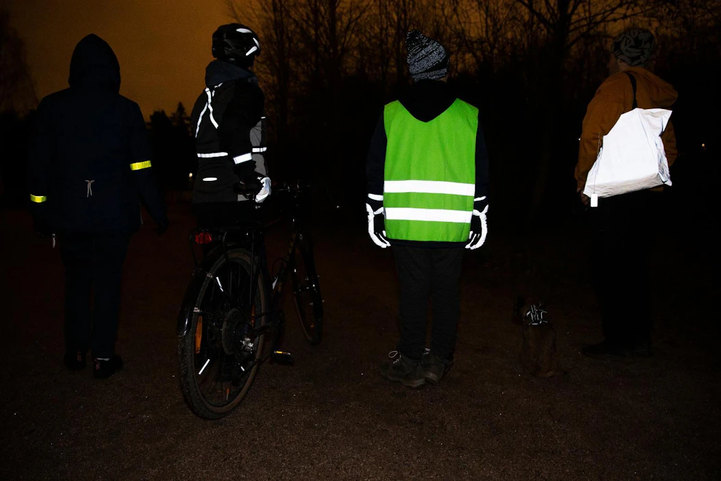 Heijastimella on pientä kokoaan suurempi merkitys. Useissa maissa tarvitaan vielä valistustyötä, miksi niitä on tärkeää käyttää.