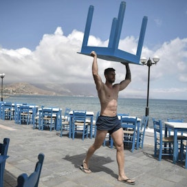 Kuvaa Kreikan Kreetalta toukokuulta. Esimerkiksi Aurinkomatkojen tarjonnassa tällä hetkellä kiinnostavat Kreikka ja Kanariansaaret. Lehtikuva/AFP
