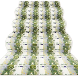 Euroopan keskuspankki saattaa lähitulevaisuudessa pyrkiä lievittämään eurokriisiä painamalla lisää rahaa.