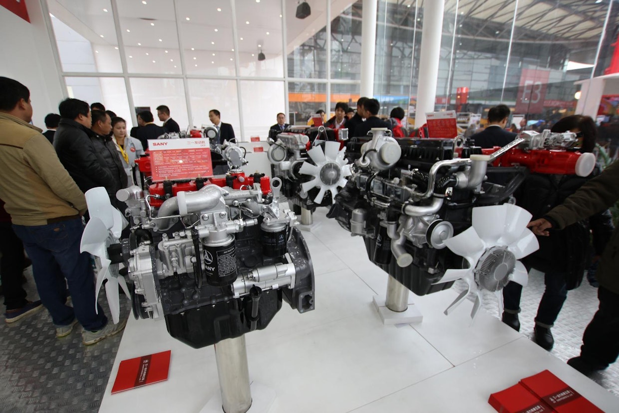 Sany on XCMG:n lisäksi toinen Kiinan jättimäisistä rakennuskonevalmistajista. Tehtailta valmistuu rakennuskoneiden lisäksi mm. kuorma-autoja, tuuliturbiineja ja satamanostureita. Sany tekee yhteistyötä Deutzin kanssa, joka toimittaa Stage 4 ja Stage 5 -päästötason moottorit yrityksen pyöräkuormaimiin.