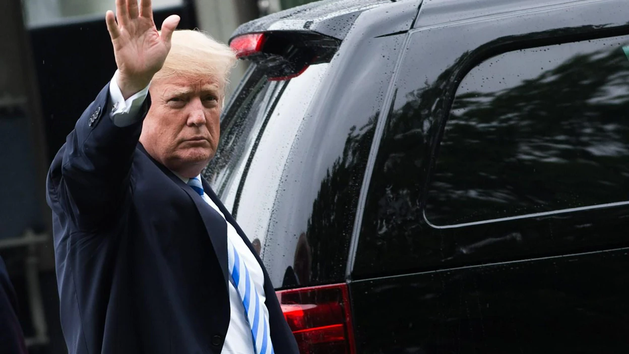 Trump tapasi Kiinan korkeimman talousviranomaisen Liu Hen johtaman delegaation eilen. LEHTIKUVA/AFP