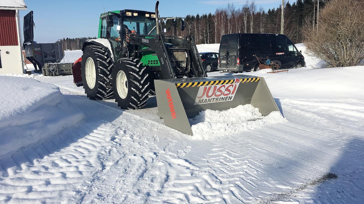 Aiemmin Idea-Keksi kehitti lumikauhan ja hiekoittimen yhdistelmän. Myös tälle etsitään vielä valmistajaa. Yritys pyrkii aktiivisesti kehittämään etenkin työmenetelmiä, joilla urakointia voitaisiin tehostaa.