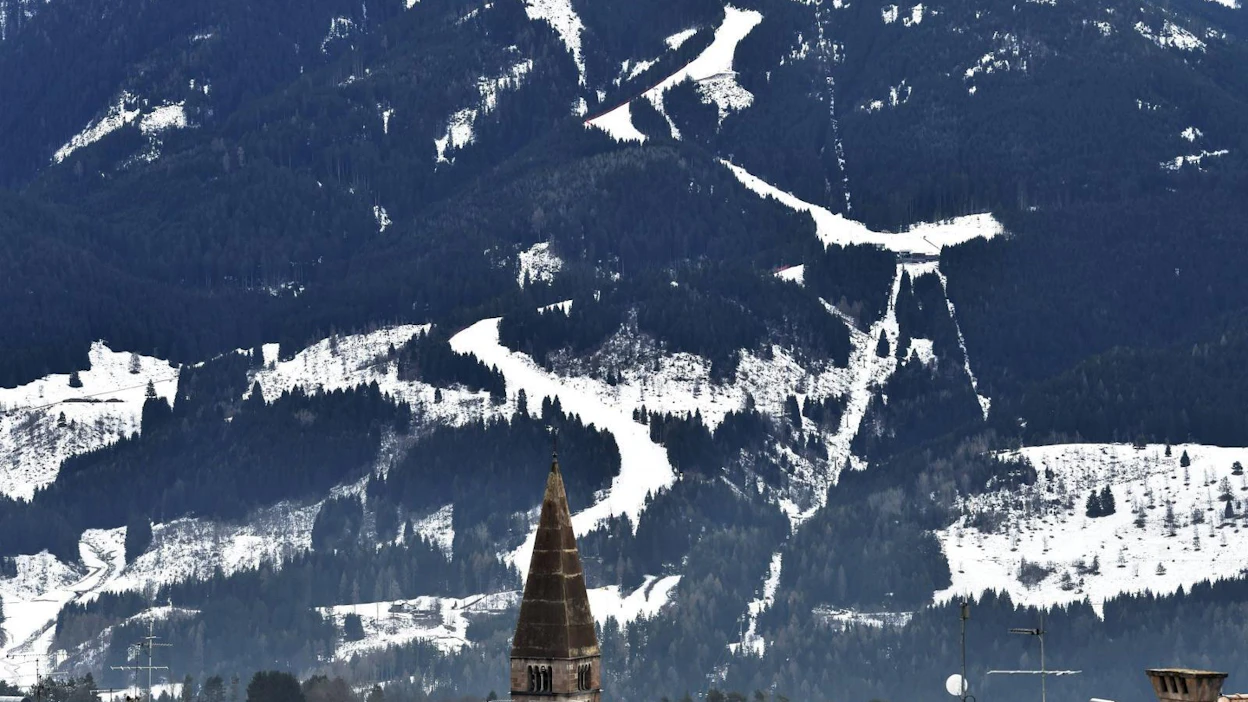 Alpe Cermisin nousu päättää jälleen Tour de Skin. Suomen mieshiihtäjät Iivo Niskanen, Perttu Hyvärinen, Lari Lehtonen ja Lauri Lepistö lähtevät ladulle sunnuntaina kello 16.15. Lehtikuva / Jussi Nukari