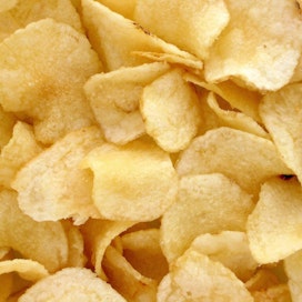 EU on asettanut akryyliamidipitoisuudelle suositusarvon, joka on perunalastuille 750 µg/kg. Tullilaboratorion tutkimuksissa perunalastuista löydettiin akryyliamidia 830–1200 µg/kg.