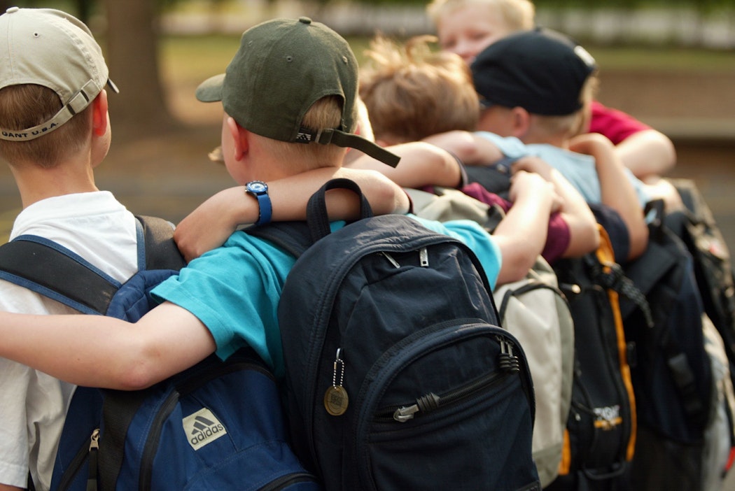 Tämän vuoden koulurauhateemana ovat kaveritaidot. LEHTIKUVA / ANTTI AIMO-KOIVISTO.