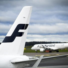 Finnairin mukaan lentojen jatkamisen mahdollistaa lentorahtien hinnan nousun jatkuminen.