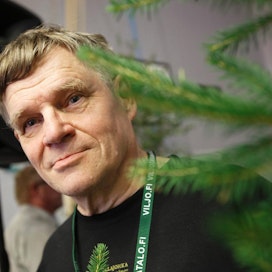 Emeritusprofessori, metsänomistaja Matti Kärkkäinen.