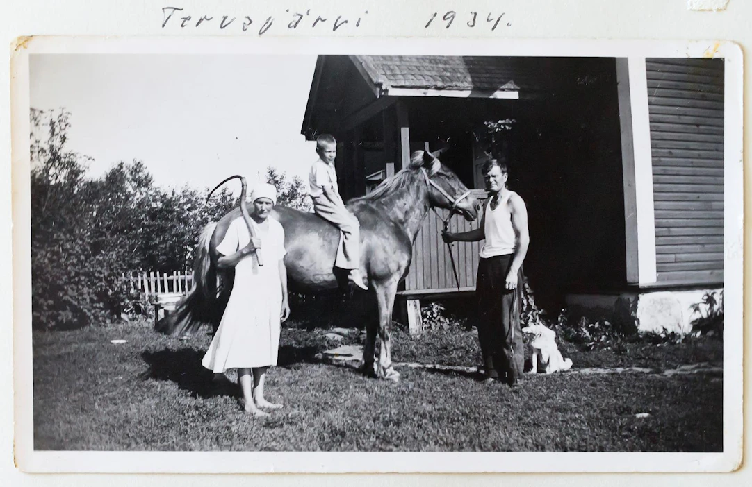 Rajantakaisen Karjalan murteet ovat sammumassa. Kuva on Tervajärveltä 1930-luvulta.