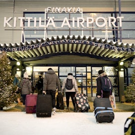 Finavian lentoasemien kautta lensi viime vuonna yhteensä 26 miljoonaa matkustajaa. LEHTIKUVA / Aku Häyrynen