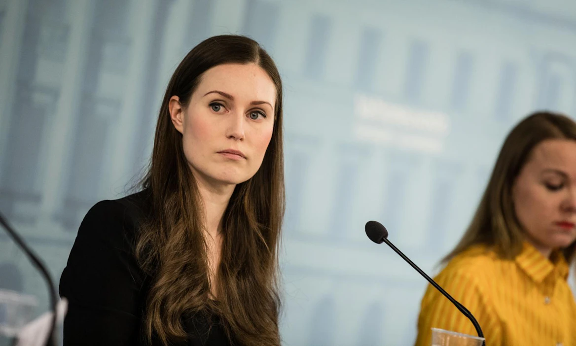 Sanna Marin kertoi Suomen koronasuunnitelmasta hallituksen tiedotustilaisuudessa.