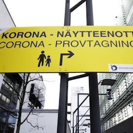 Suomessa raportoitiin perjantaina jälleen yli 700 uutta koronataruntaa.