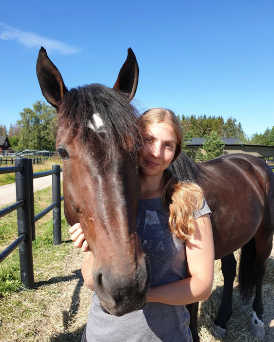 Maarit Mäkelä painottaa, että pettymykset ja onnistumiset ovat raviurheilun arkipäivää. "Epäonnistumisia ei pidä jäädä murehtimaan liikaa", hän toteaa seuranaan Love matters.