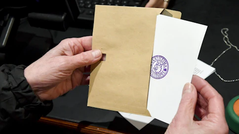 Hallituksen tavoitteena on, että maakuntavaalit voitaisiin pitää ensi vuoden toukokuussa. Se edellyttäisi, että sote- ja maakuntauudistukseen liittyvät lait saataisiin hyväksyttyä eduskunnassa marras-joulukuussa. LEHTIKUVA / JUSSI NUKAR