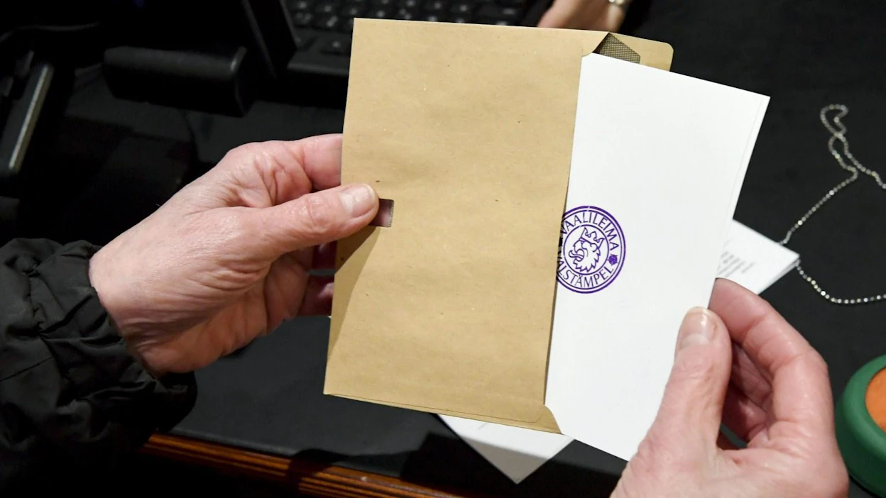 Hallituksen tavoitteena on, että maakuntavaalit voitaisiin pitää ensi vuoden toukokuussa. Se edellyttäisi, että sote- ja maakuntauudistukseen liittyvät lait saataisiin hyväksyttyä eduskunnassa marras-joulukuussa. LEHTIKUVA / JUSSI NUKAR