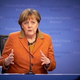 Saksan liittokansleri Angela Merkel on sanonut medialle, että rahasopu olisi hyvä saavuttaa ennen elokuuta. Saksa toimii nyt EU-neuvoston puheenjohtajana.