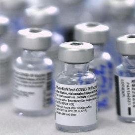 Yhdysvalloissa lääkintäviranomaiset ovat hyväksyneet Pfizerin ja Biontechin koronarokotteen käytön 12–15-vuotiaiden rokottamiseen. LEHTIKUVA/AFP
