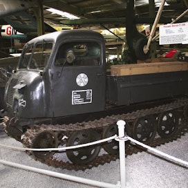 Steyr RSO/01 1942–1943, Steyr-Daimler-Puch AG Valmistettu yhteensä 25 000 kpl