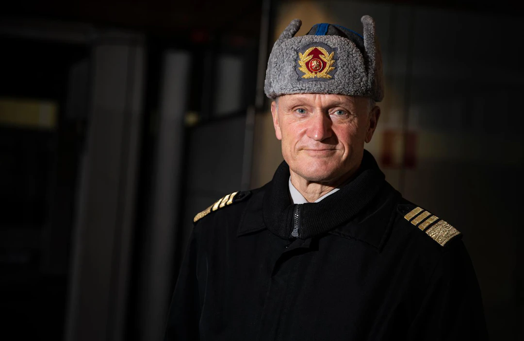 Suomen osallistuminen rauhanturva- ja kriisinhallintaoperaatioihin on Timo Kivisen mukaan aina ensi sijassa ulko- ja turvallisuuspoliittisin perustein tehtävä päätös, ei Puolustusvoimien saama hyöty.