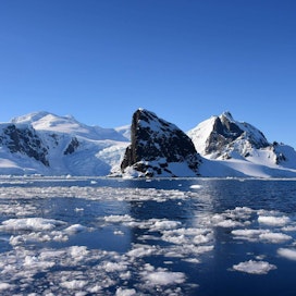 Tutkimuksessa laskettiin satelliittihavainnoista arktisella ja antarktisella alueilla tapahtuneiden heijastavuuden muutosten lämmitys- ja jäähdytysvaikutukset vuosien 1982 ja 2018 välillä.