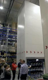 Varastoautomaatissa on yli  4 000 lokeroa pienosille.