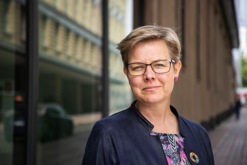 Krista Mikkonen kommentoi valkoposkihanhen suojelua TV1:n Ykkösaamussa.