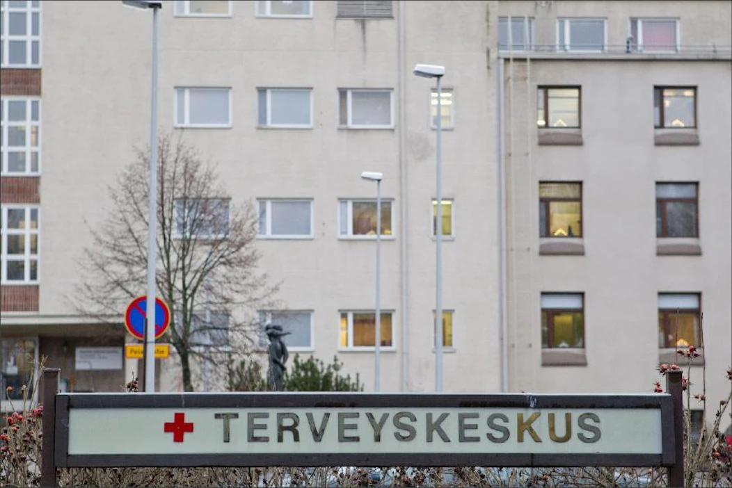 Sosiaali- ja terveyspalveluiden uudistus siirtää osan sairaanhoitopiirien tehtävistä kuntien vastuulle. Markku Vuorikari