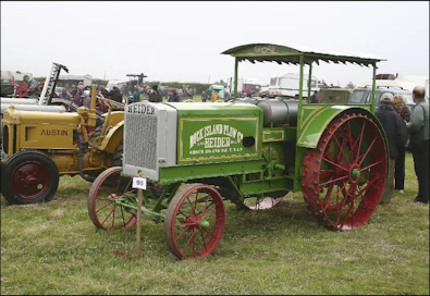 HeiderC 12-20 -traktoria valmistettiin vuosina 1916–27, Rock Island Plow Company Rock Island, Illinois, USA