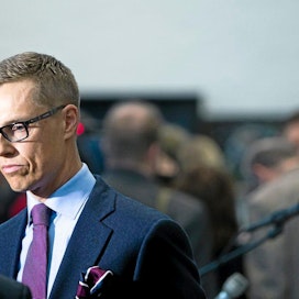 Alexander Stubb (kuvassa) lähtee ehdokkaaksi eurovaaleihin. Tiedotustilaisuudessa  Helsingin taidehallissa mukana myös Kokoomuksen puheenjohtaja Jyrki Katainen.
 

politiikka eurovaalit kokoomus