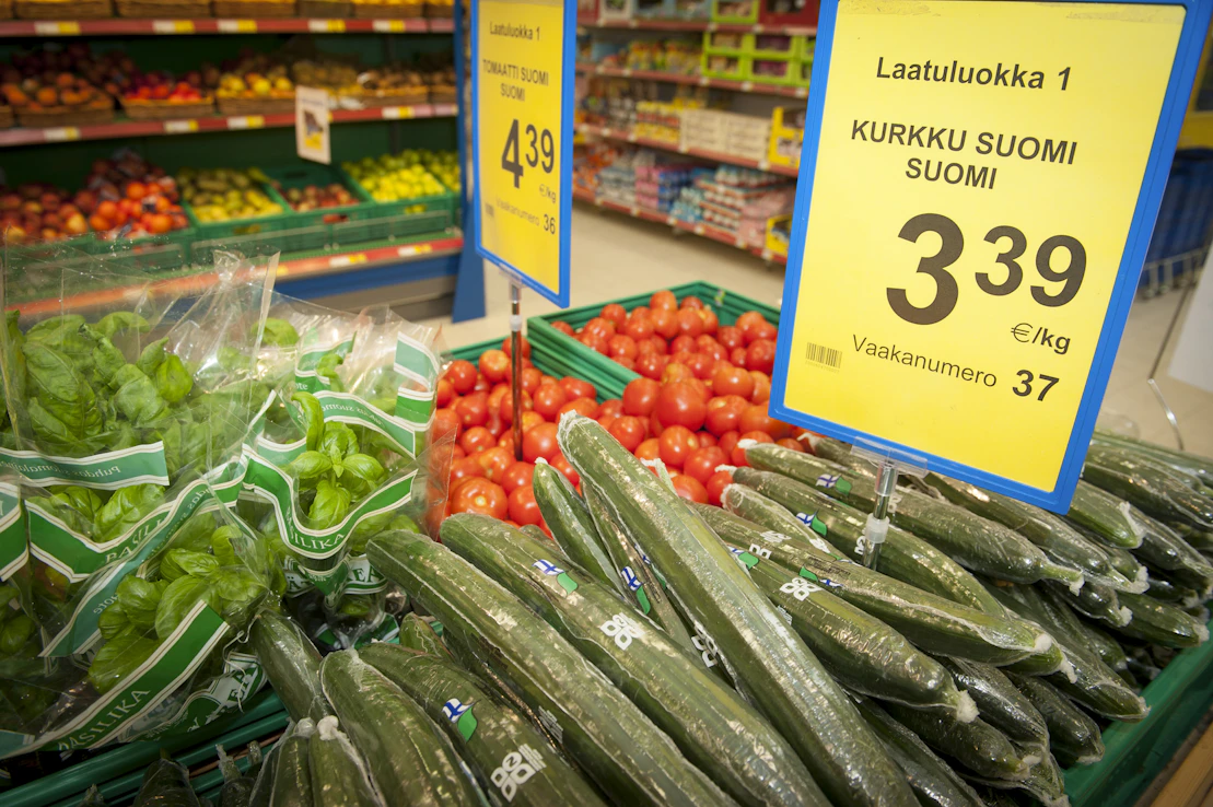 Kotimaisia vihanneksia, joiden pakkauksessa Sirkkalehtimerkki. Kuvituskuva.