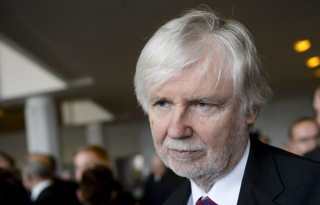 Eduskunnan ulkoasiainvaliokunnan varapuheenjohtaja Erkki Tuomioja (sd.) ei kerro omaa kantaansa Nato-jäsenyyteen.