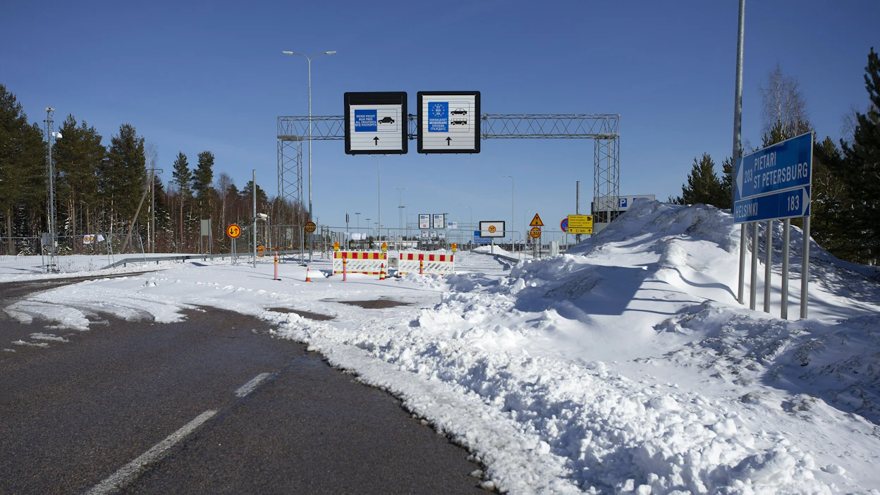 Suomi saa Euroopan komissiolta 50 miljoonaa euroa lisärahoitusta itärajan valvonnan vahvistamiseen. Arkistokuva Virolahdelta läheltä Vaalimaan raja-asemaa. LEHTIKUVA / Lauri Heino.