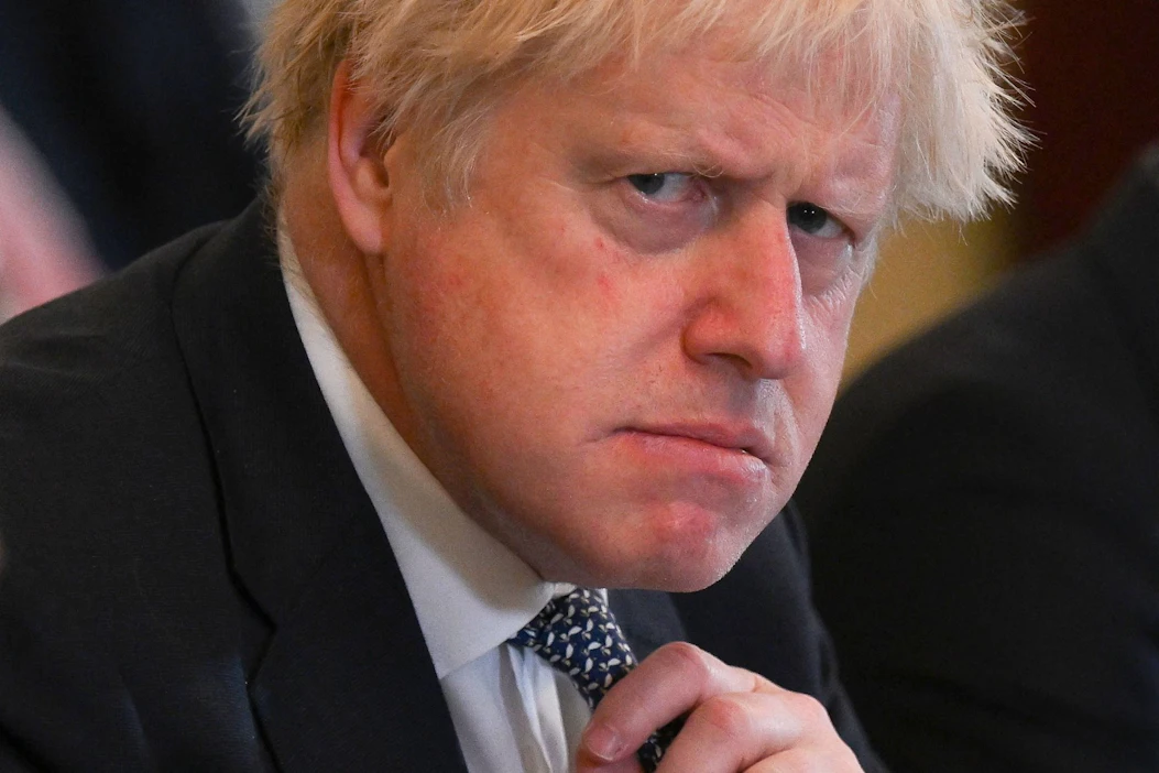 Boris Johnson kertoi aikovansa jatkaa pääministerinä kunnes seuraaja on valittu.