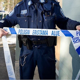 Poliisi on aloittanut esitutkinnan eläinsuojelurikoksesta Oulun lähellä olevalla autiolla tallilla.