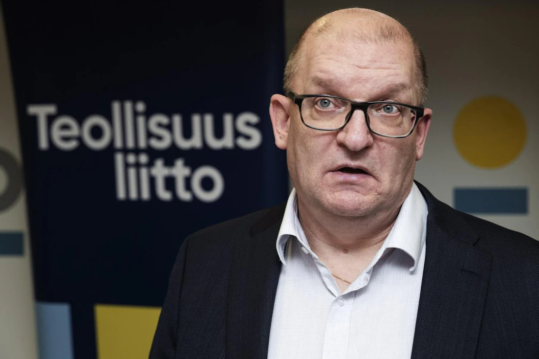 Puheenjohtaja Riku Aallon mukaan Teollisuusliiton hallitus kokoontuu perjantaina arvioimaan kokonaisuutta. Arkistokuva. LEHTIKUVA / Roni Rekomaa