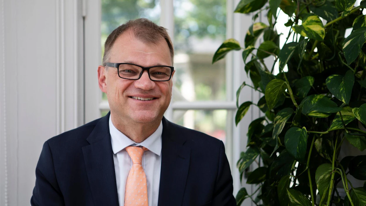 Juha Sipilä yllätti ay-väen ja myös muut torstaina ja kertoi hallituksen antavan irtisanomislaista tiedonannon eduskunnalle tiistaina.