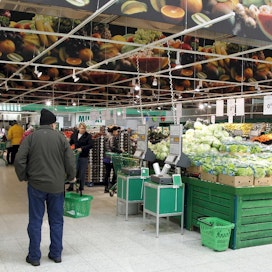 Elintarvikeyritykset kokevat kaupan MT:n kyselyn mukaan kaupan aseman liian vahvaksi.