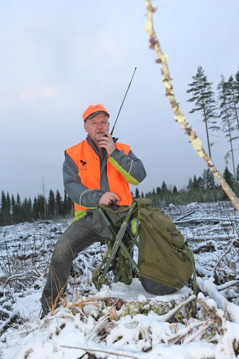Keski-Suomen kokoomuksen piirijohtaja Pauli Partanen
oli keskiviikkona
hirvimetsällä Äänekoskella.