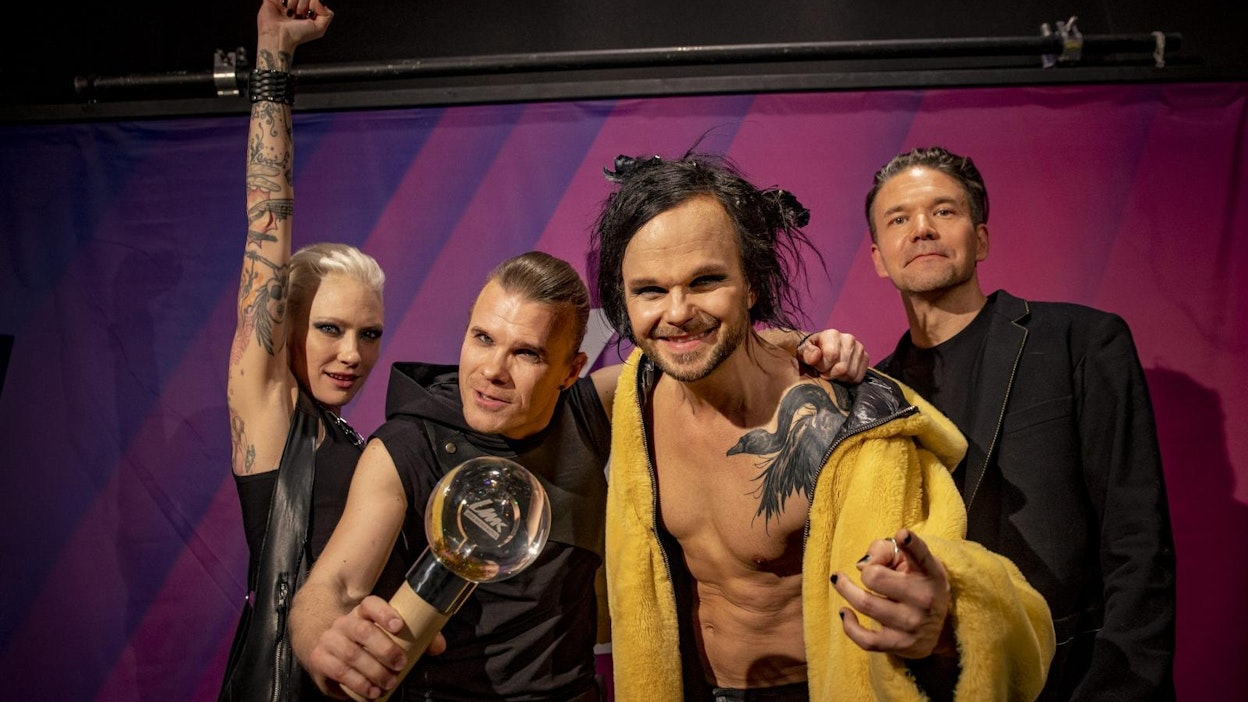 Yksi Suomen kansainvälisesti menestyneimmistä yhtyeistä The Rasmus kuvailee Euroviisuihin valmistautumista kuumatkan valmisteluun.