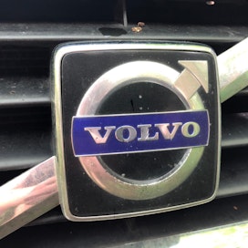 Volvon tietoon ei ole tullut etuturvavöiden ongelmaan liittyviä onnettomuuksia tai loukkaantumisia.