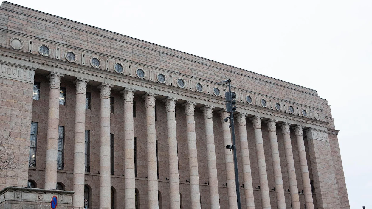 Politiikka kiinnostaa suomalaisia Evan teettämän kyselyn mukaan enemmän kuin ainakin 25 vuoteen. Luottamus poliitikkoihin on kuitenkin heikkoa.