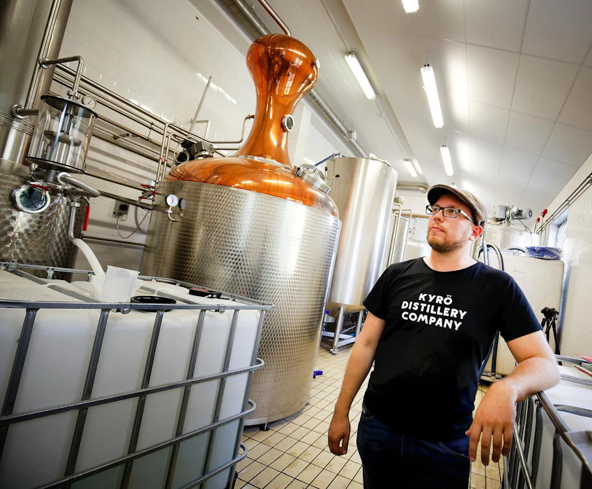 Kyrö Distillery Companyn toimitusjohtaja Miika Lipiäinen uskoo, että tislaamon räjähdysmäisesti käynnistynyt kasvu jatkuu tulevaisuudessa. Uusia vientimarkkinoita haetaan niin Itä-Aasiasta kuin Pohjois-Amerikasta.